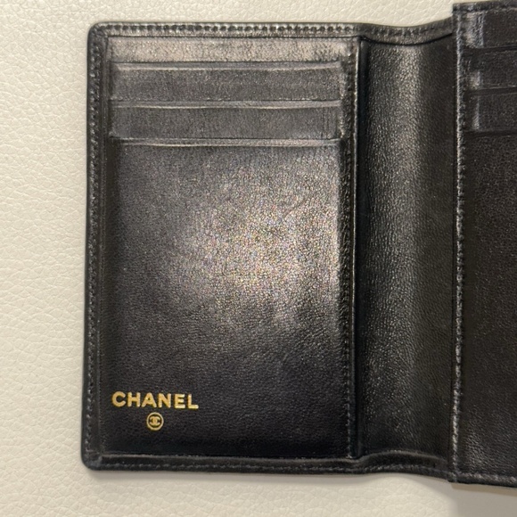 CHANEL Card Wallet in Black - Vintage 90's Coco Mark Lambskin Leather - Picture 3 of 14